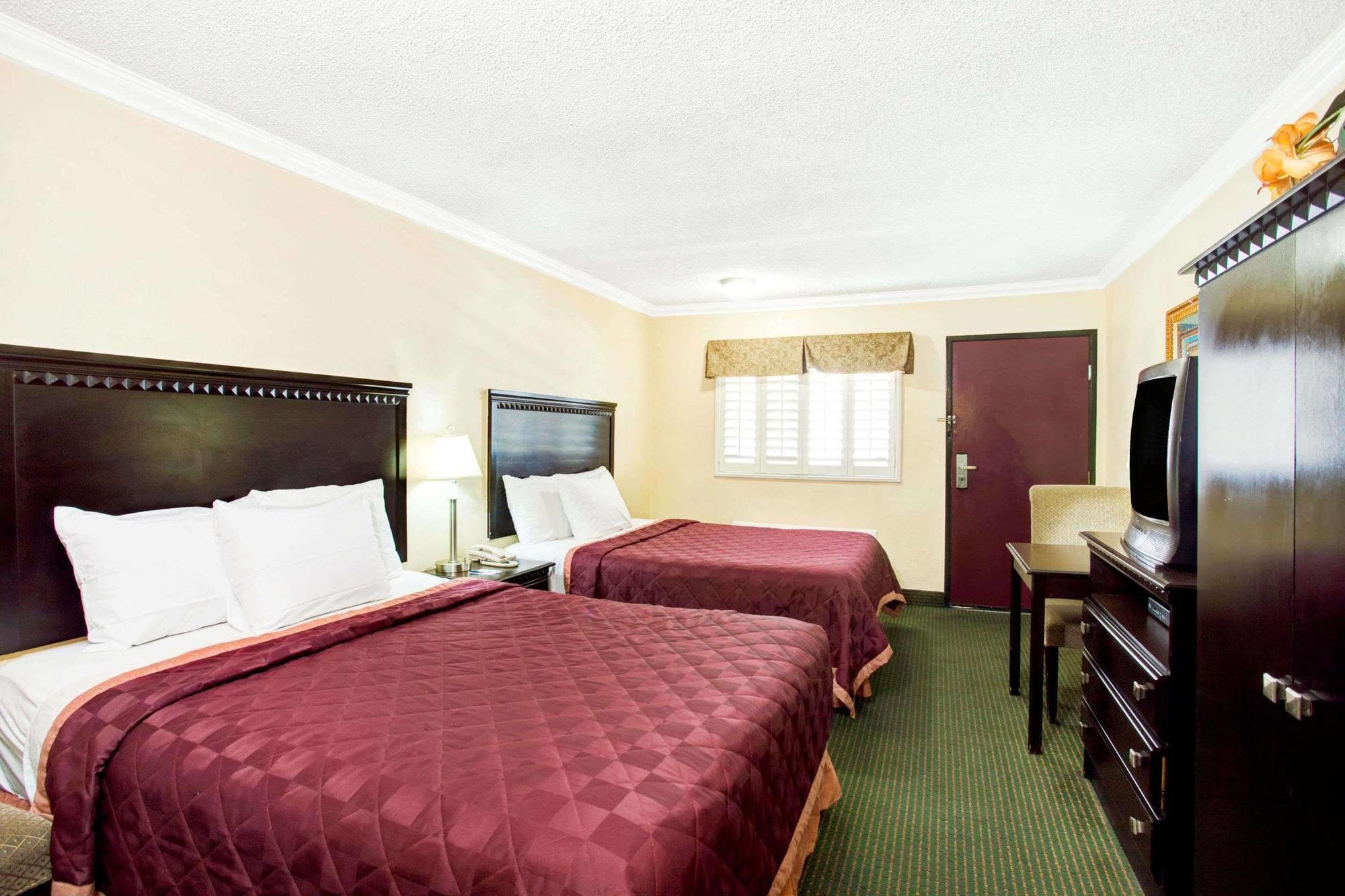 Travelodge By Wyndham Chatsworth Hotel Los Ángeles