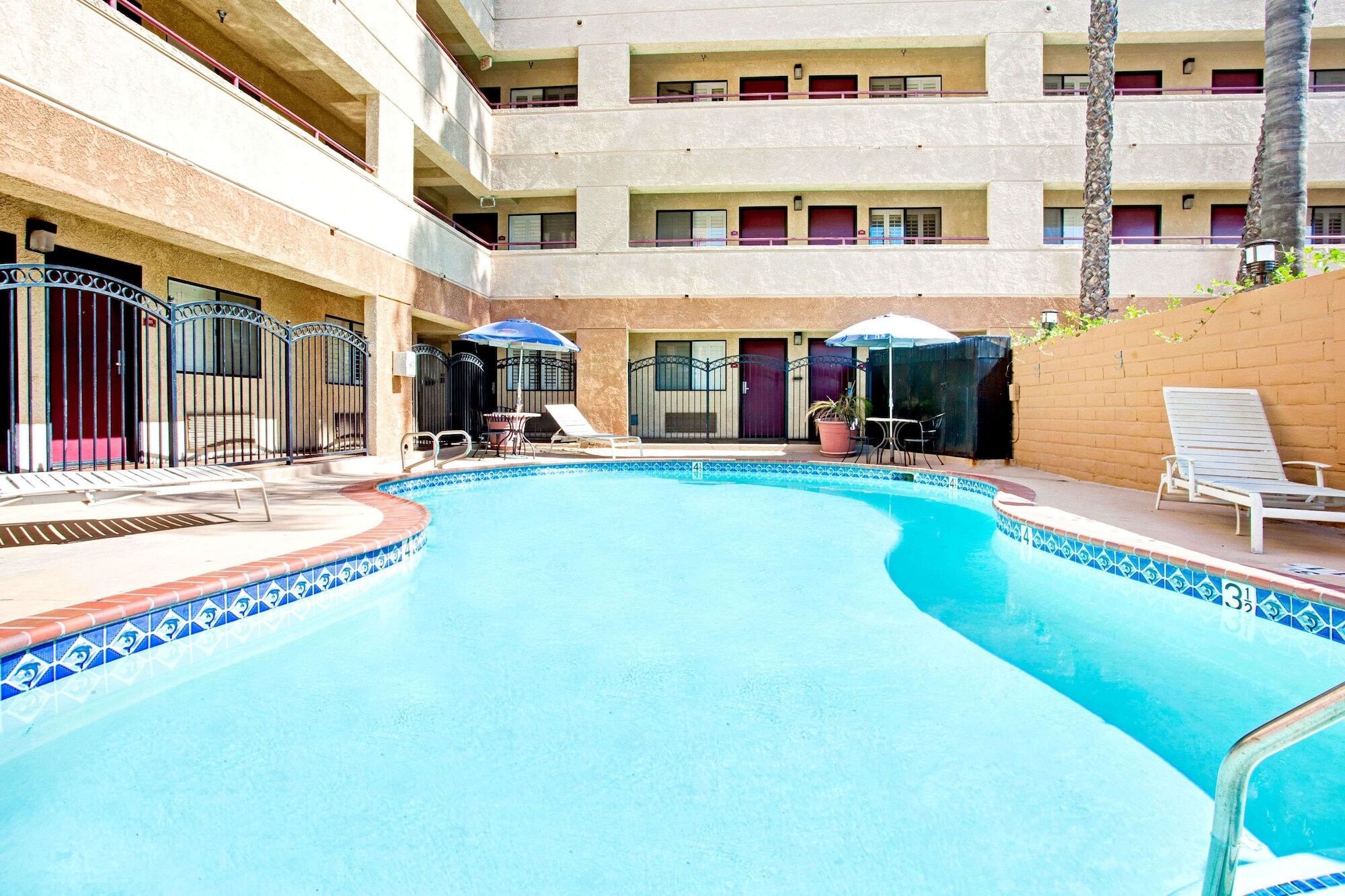 Travelodge By Wyndham Chatsworth 2* Los Ángeles