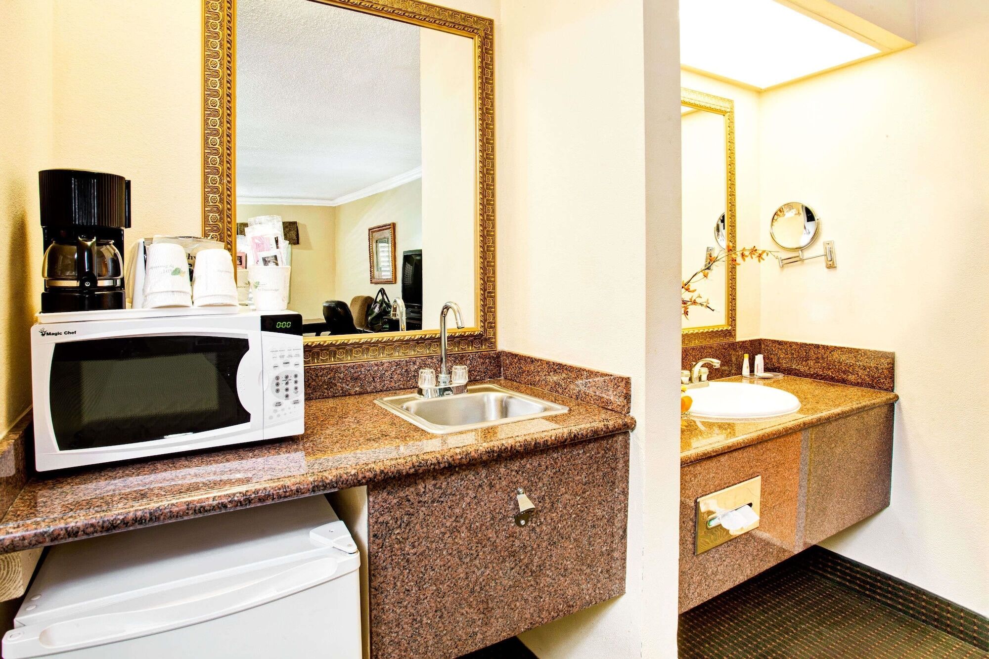 Travelodge By Wyndham Chatsworth Los Ángeles