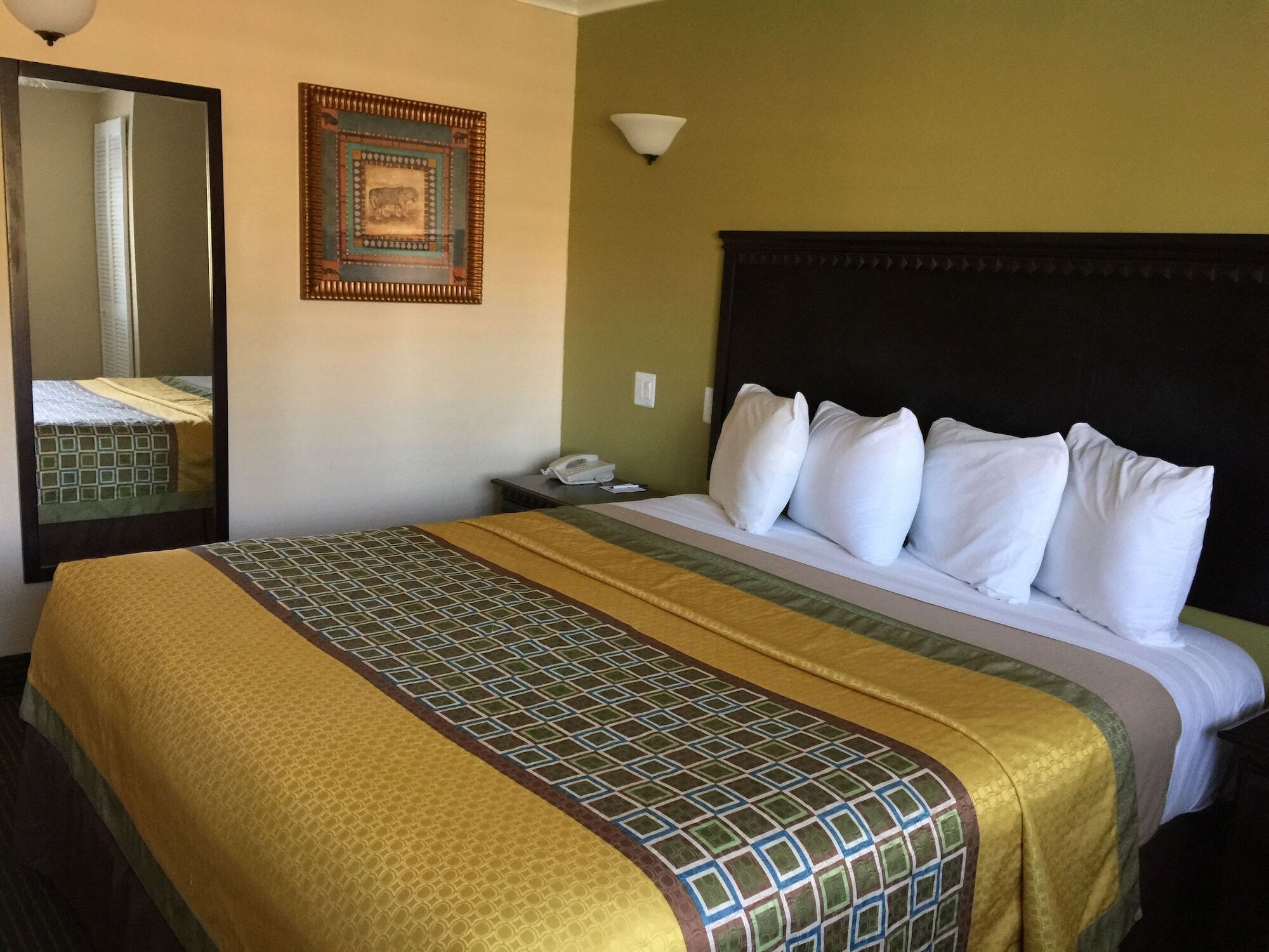 Travelodge By Wyndham Chatsworth Los Ángeles